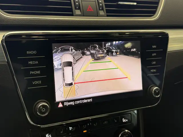 Skoda Superb view 18