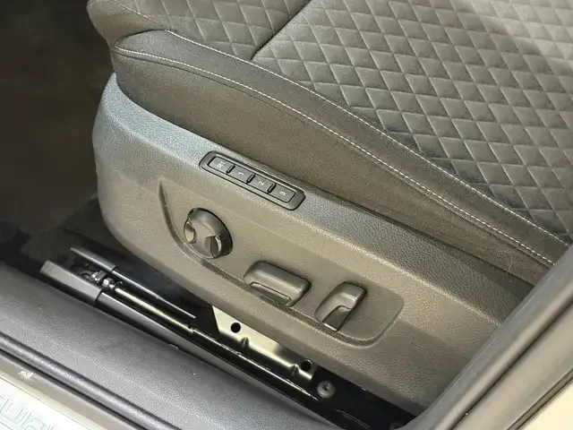 Skoda Superb view 9
