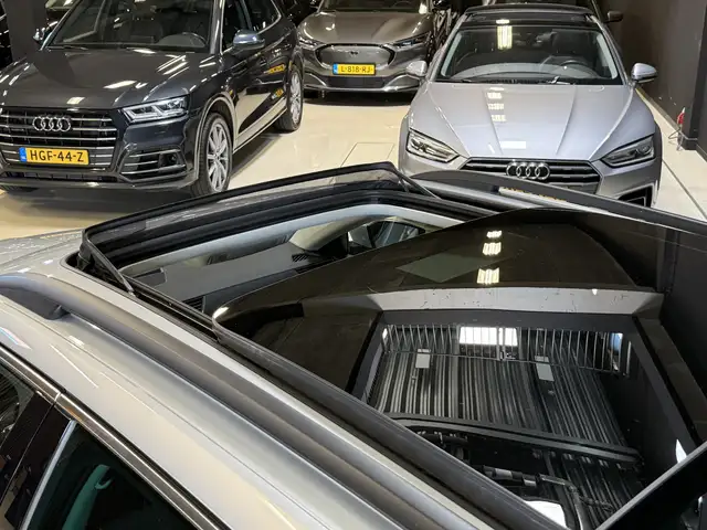 Skoda Superb view 6