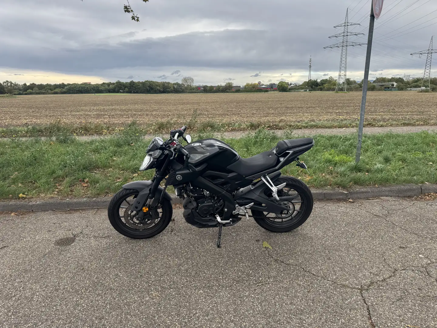 Yamaha MT-125 - 2