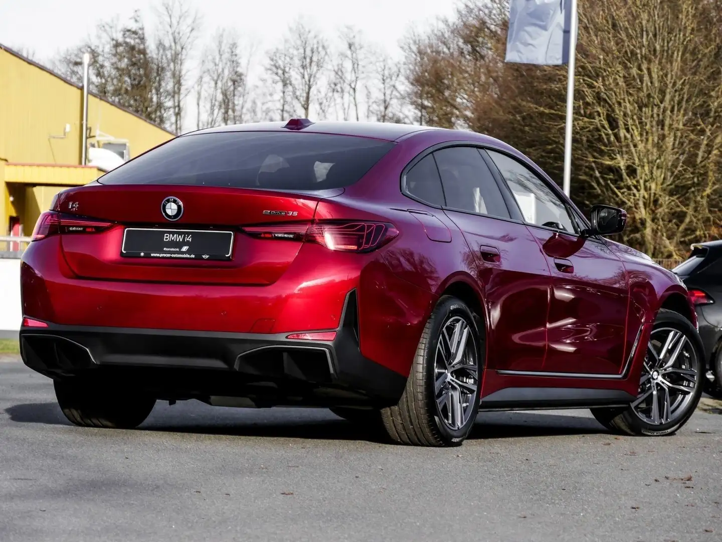 BMW i4 eDrive35 ACC NAVI Adapt. LED Sound Syst. LM18 Czerwony - 2