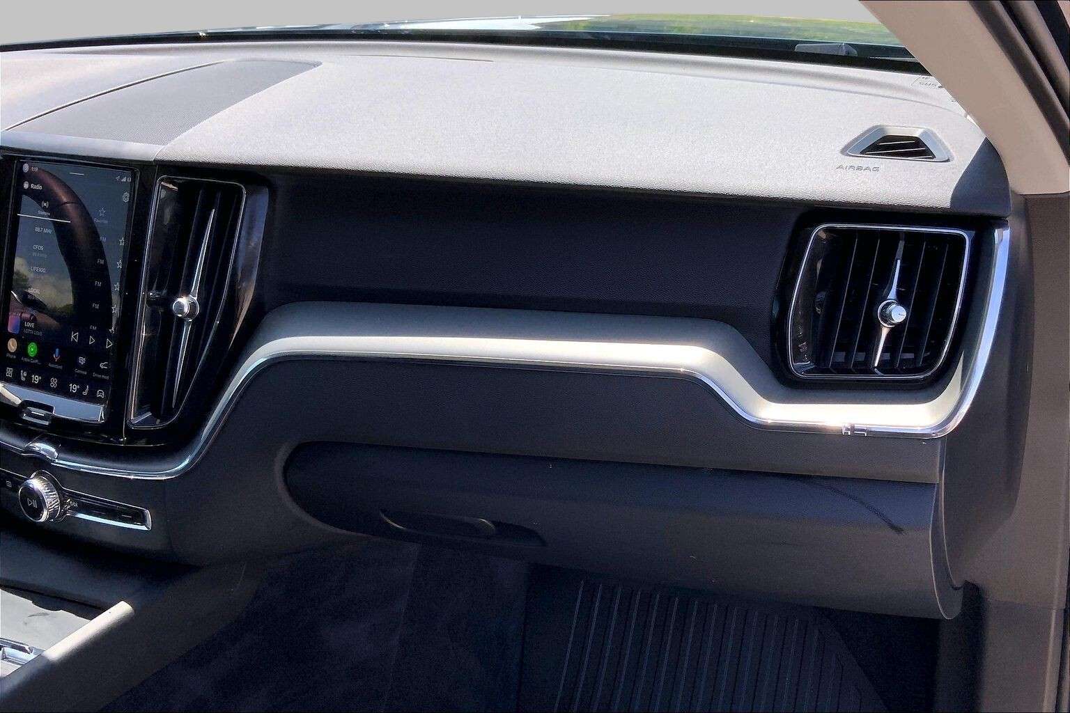 2024 Volvo XC60 | Hybrid | Sunroof | Heated Steering Wheel thumb 21
