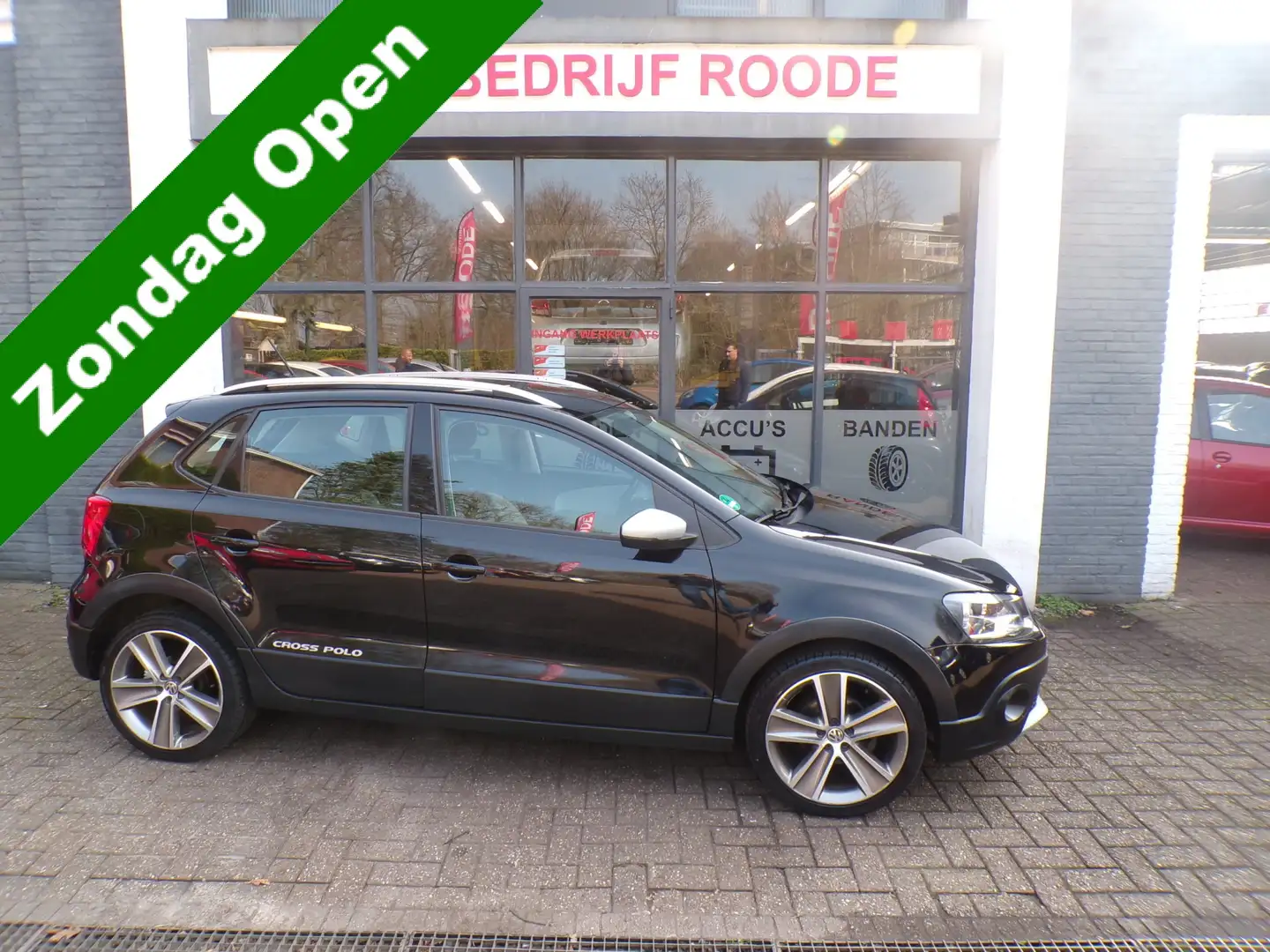 Volkswagen Polo Cross 1.2 TSI 5-Drs GOED ONDERHOUDEN ,VELE EXTRA'S! ""ZO Negro - 1