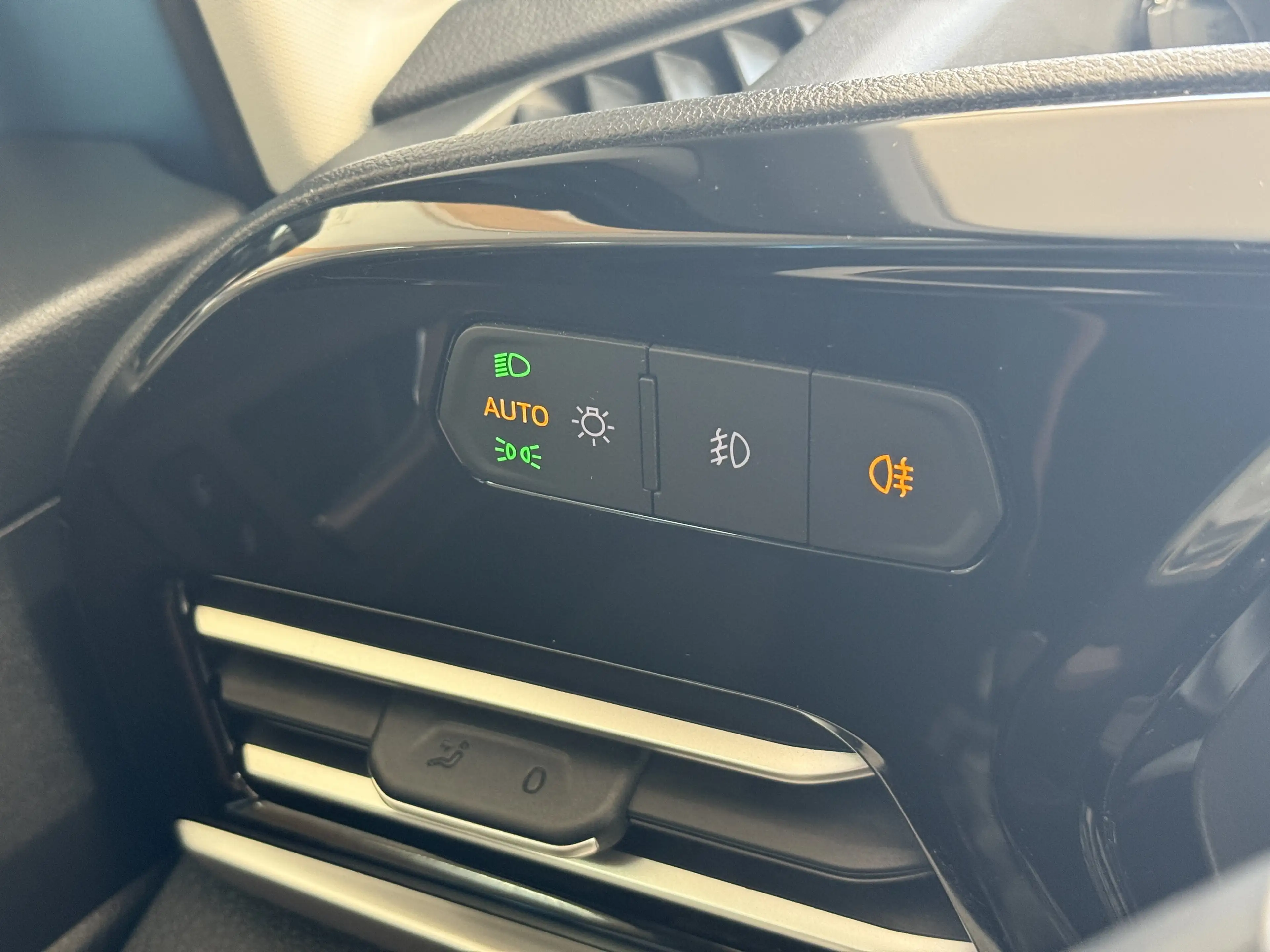 Ford Tourneo Connect Active 7 Sitze Automatik — photo 10