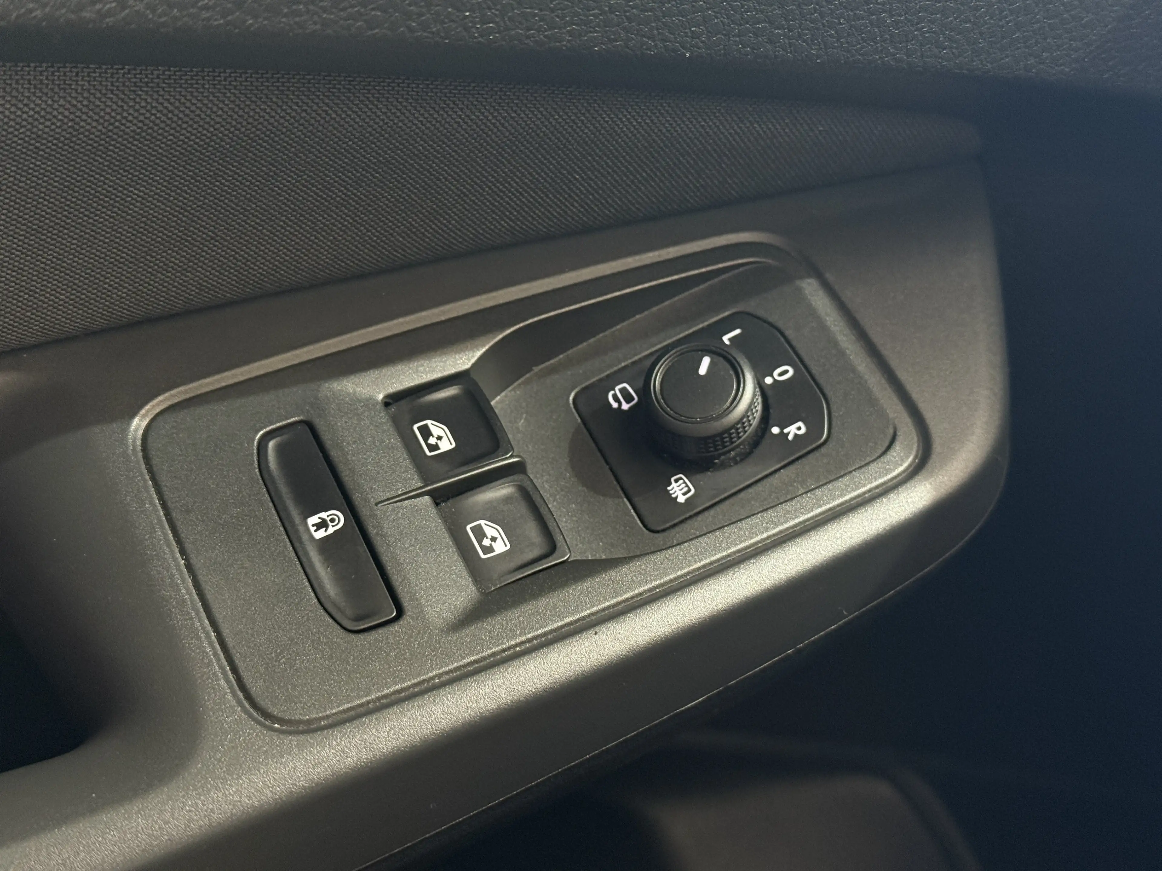 Ford Tourneo Connect Active 7 Sitze Automatik — photo 15