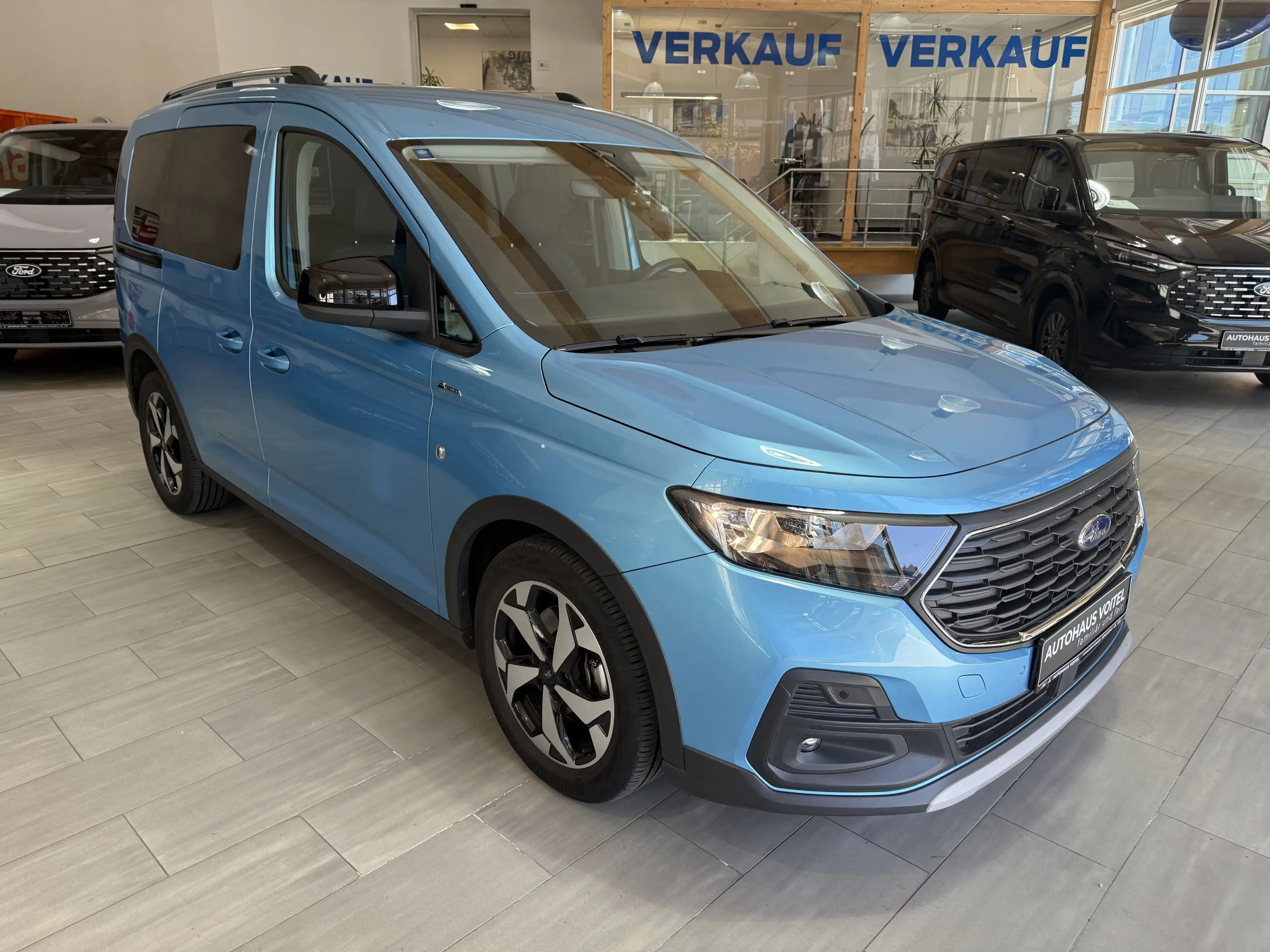 Ford Tourneo Connect Active 7 Sitze Automatik — photo 3