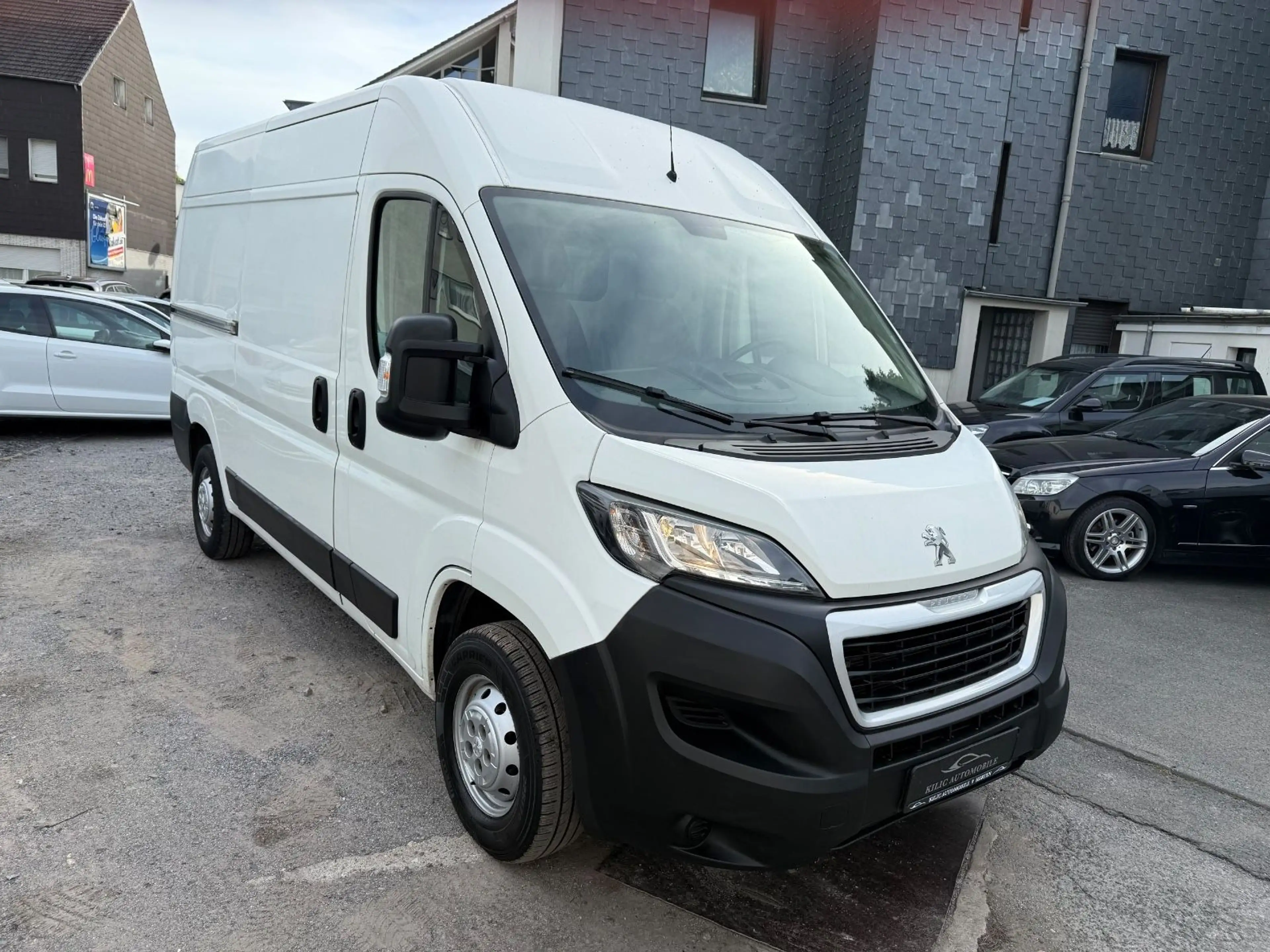 Peugeot Boxer Kasten Hochraum 333 L2H2 2.Hand*Navi*Klima — photo 4