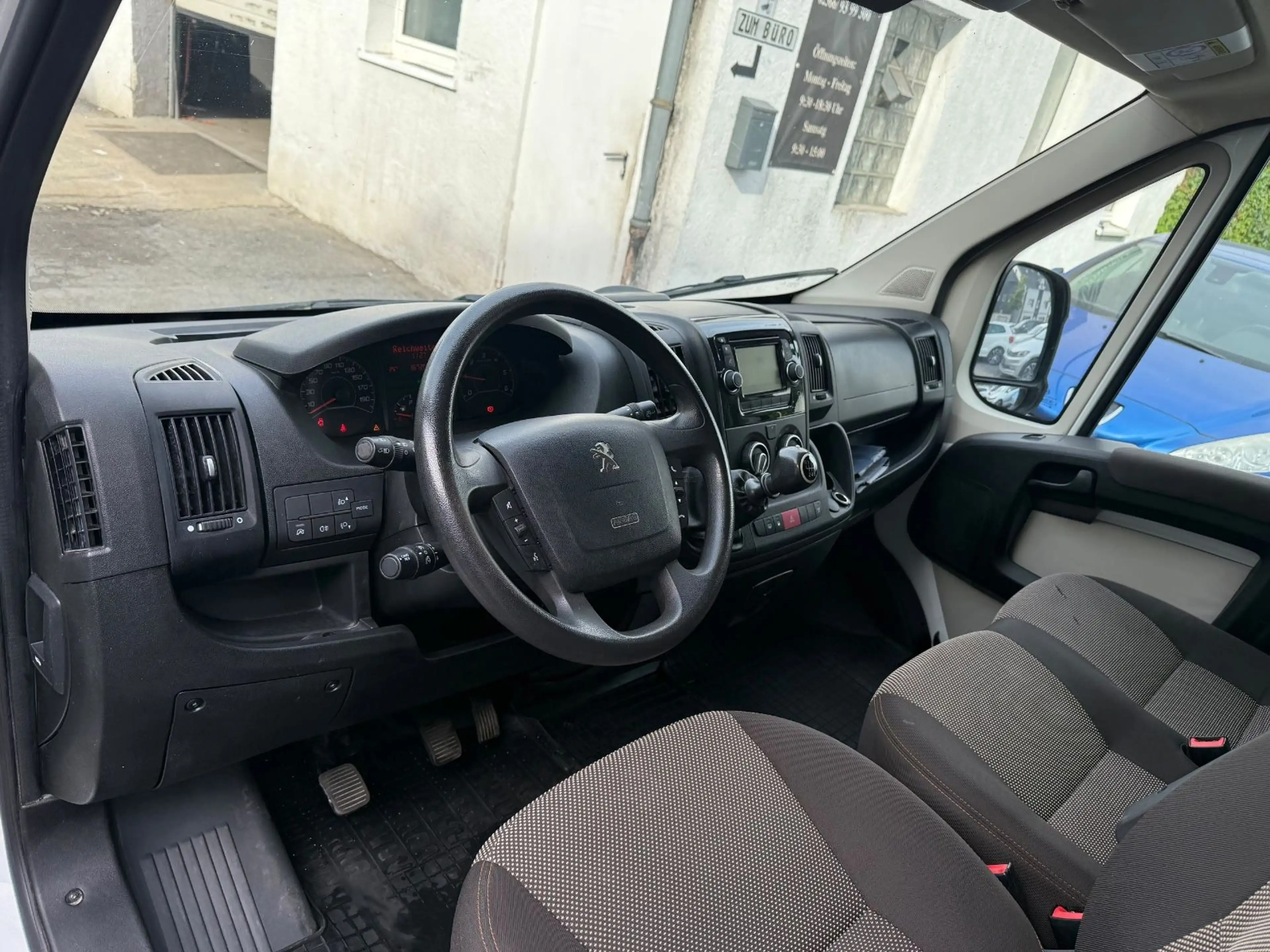 Peugeot Boxer Kasten Hochraum 333 L2H2 2.Hand*Navi*Klima — photo 10