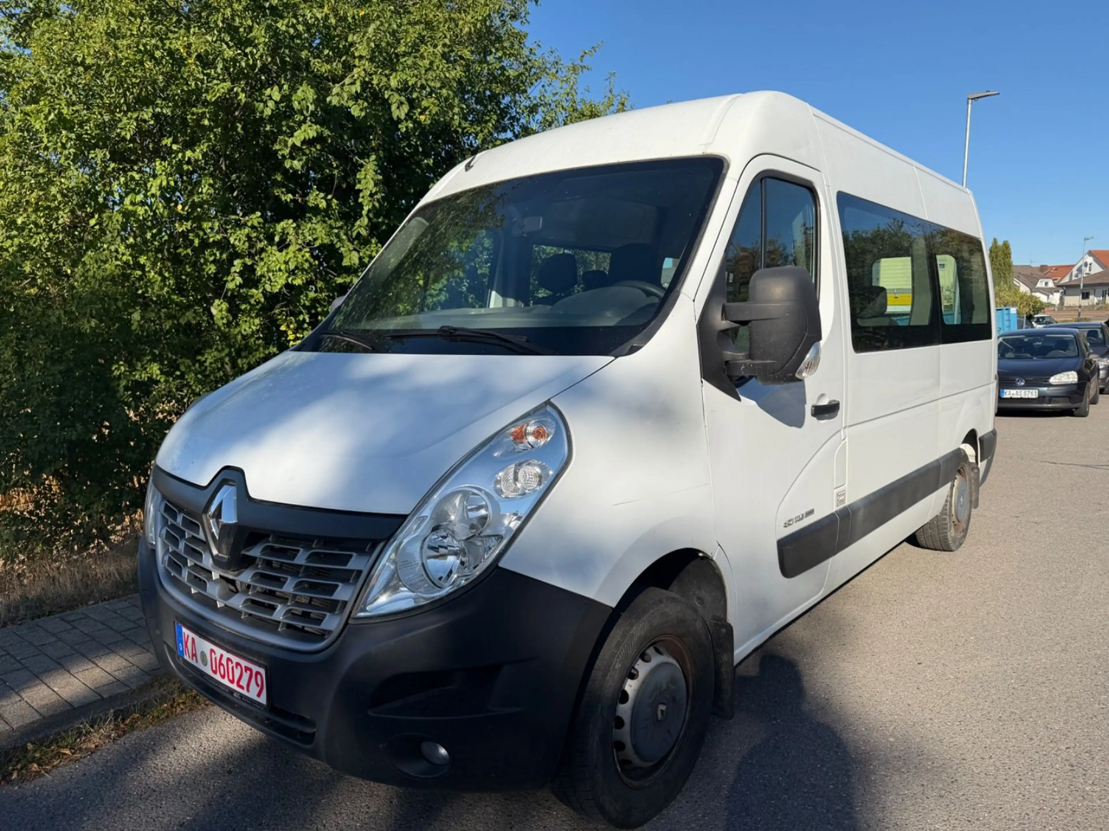 Renault Master III Kombi L2H2 3,3t 9Sitzer Klima — photo 3