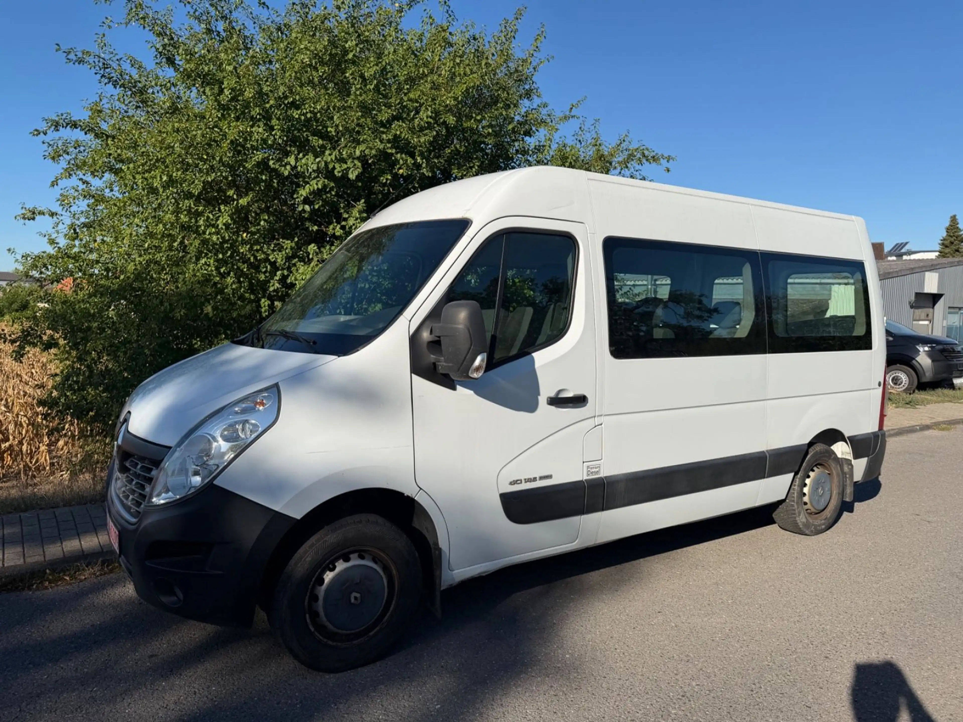 Renault Master III Kombi L2H2 3,3t 9Sitzer Klima — photo 4
