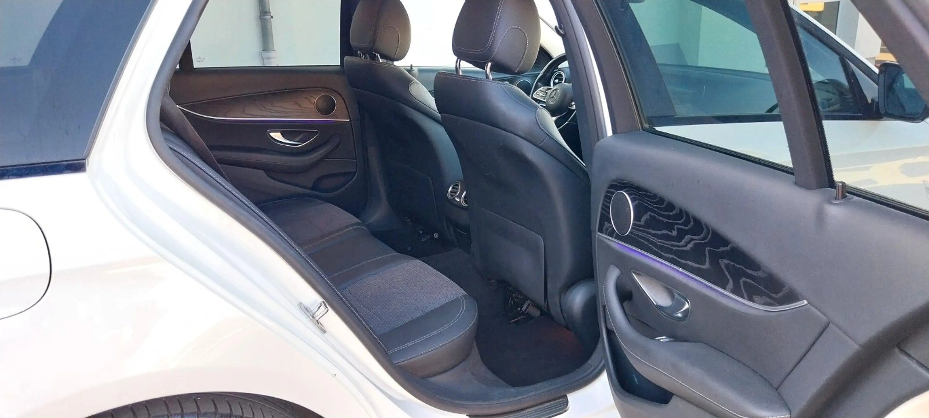 Mercedes-Benz E 220 d T-Modell 9G-Automatik Scheckheft MB 1.Hd — photo 7