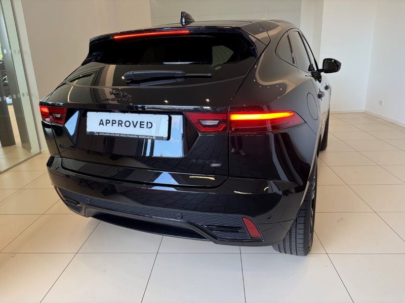 Jaguar E-Pace R-Dynamic SE AWD Plug-In Hybrid — photo 12