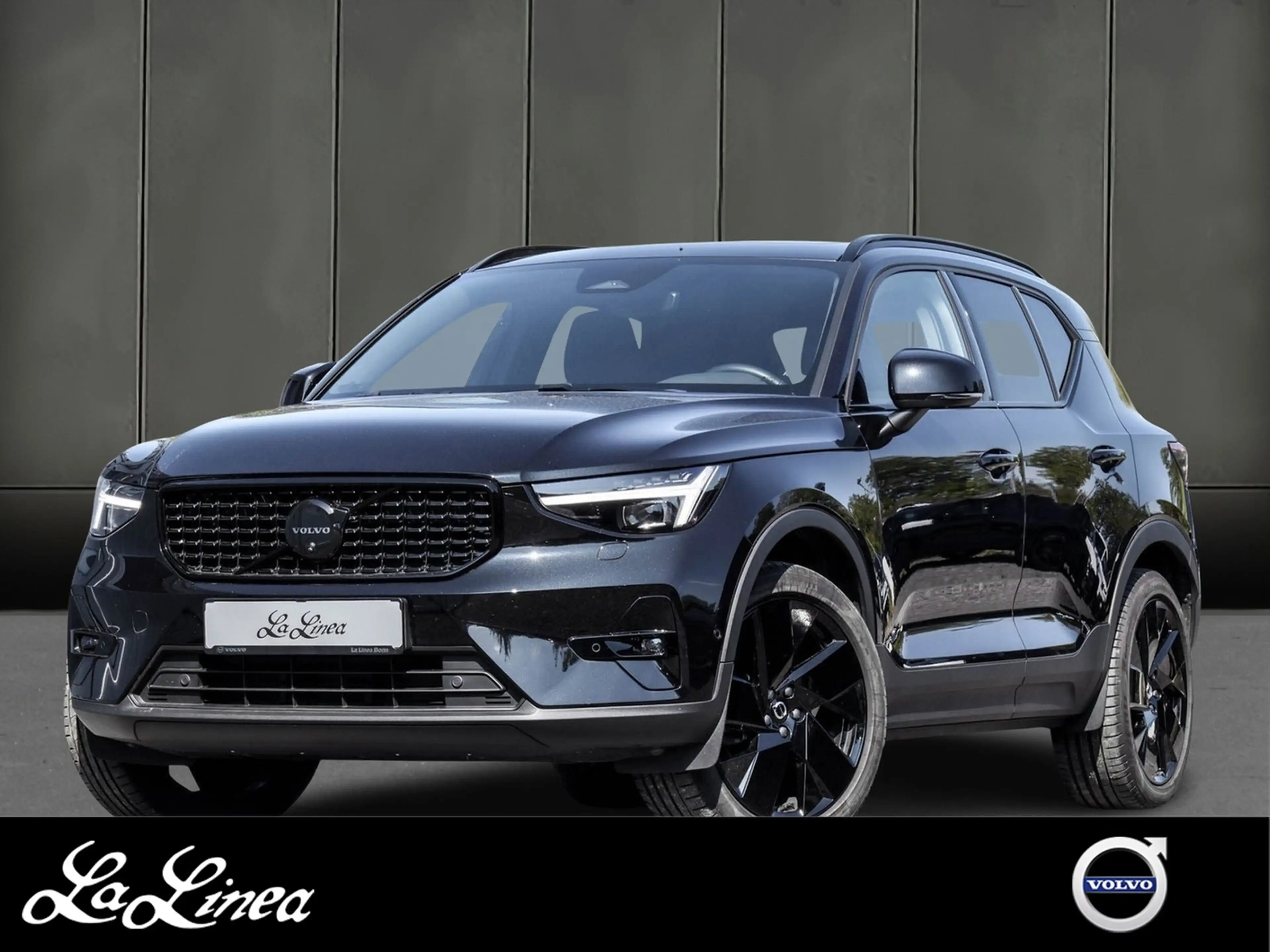 Volvo XC40 B3 Plus Black Edition Panorama 360 Kamera 20 Zoll