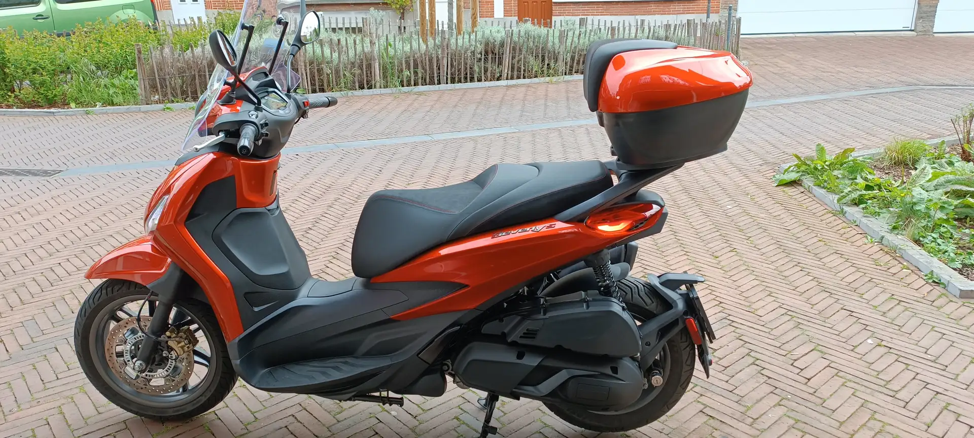 Piaggio Beverly 400 Brons - 1