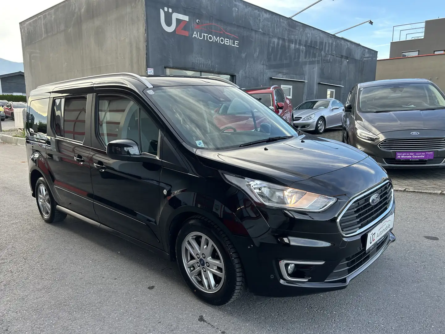 Ford Tourneo Connect 7 Sitzer, Automatik““Titanium““ Schwarz - 1