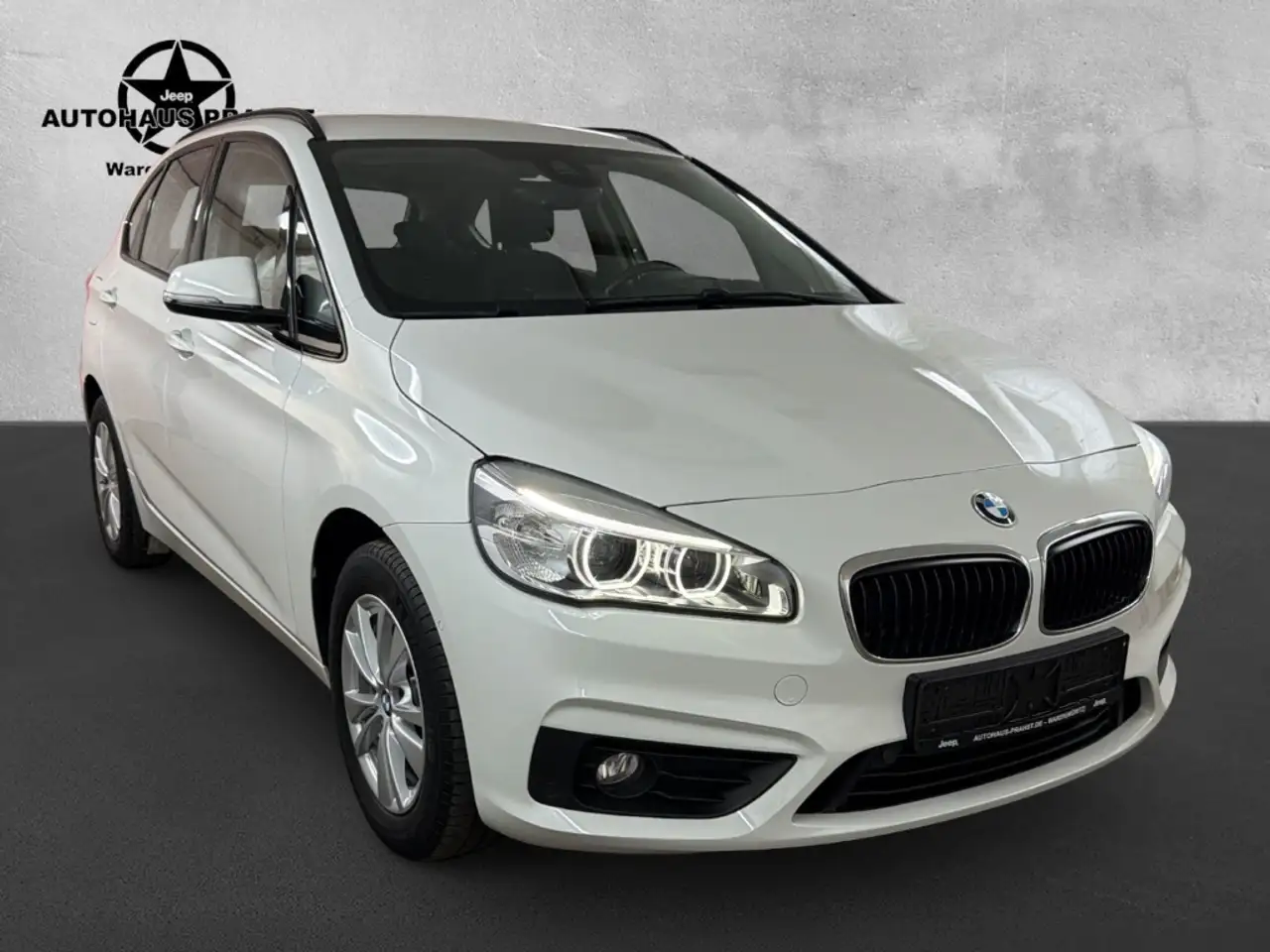 BMW 218