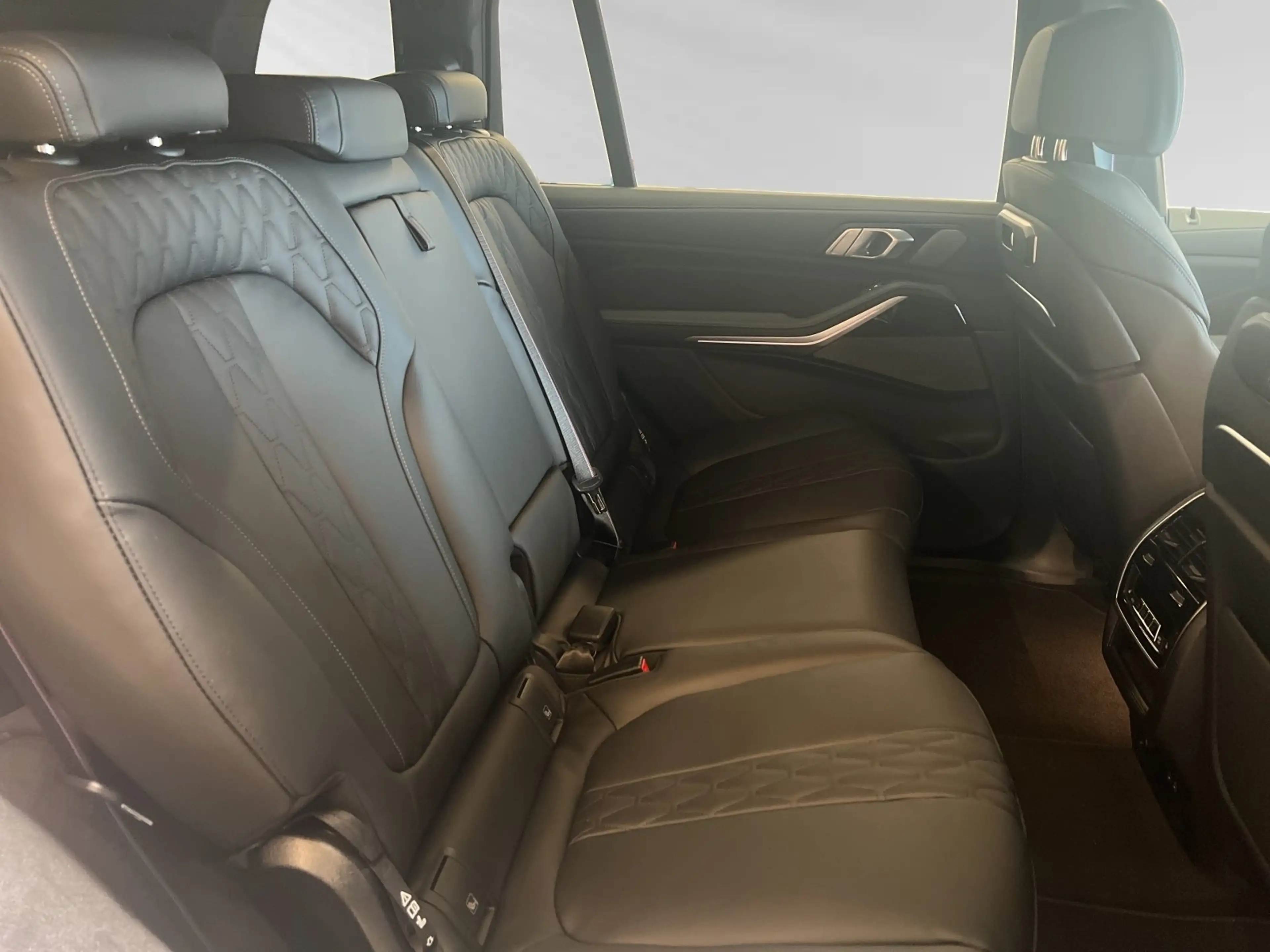 BMW X7 xDrive40d M Sport|AHK|SkyLounge|DA-Prof. — photo 13