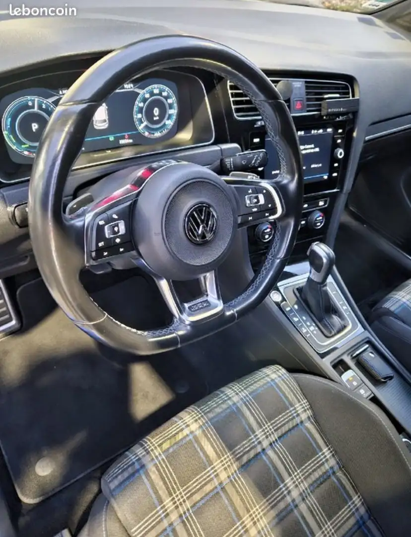 Volkswagen Golf GTE - 2