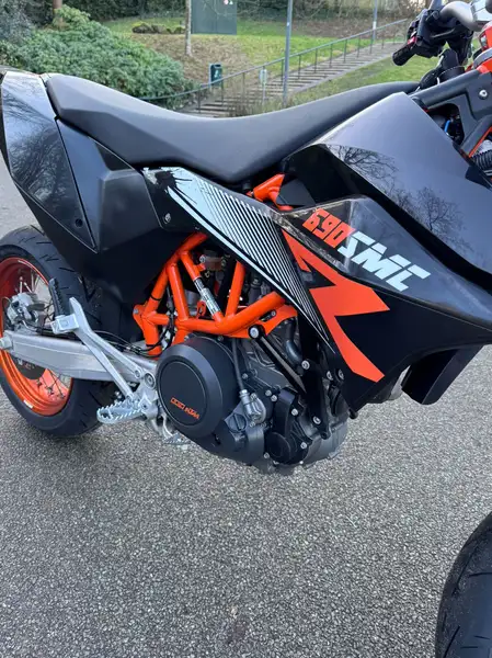 KTM 690 SMC R - foto 7
