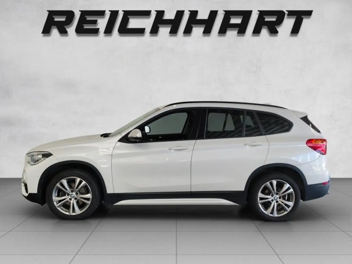 BMW X1 xDrive 18d Sport Line Aut. Weiß - 2