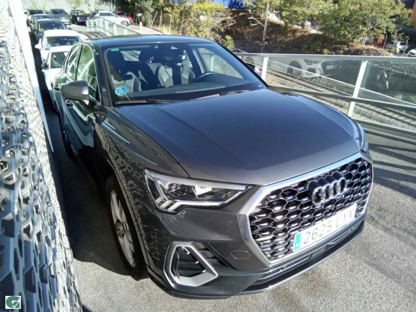 Audi Q3 Sportback 35 TFSI S line S tronic Gris - 2