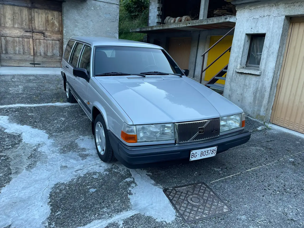 Volvo 945 GLE, foto 10