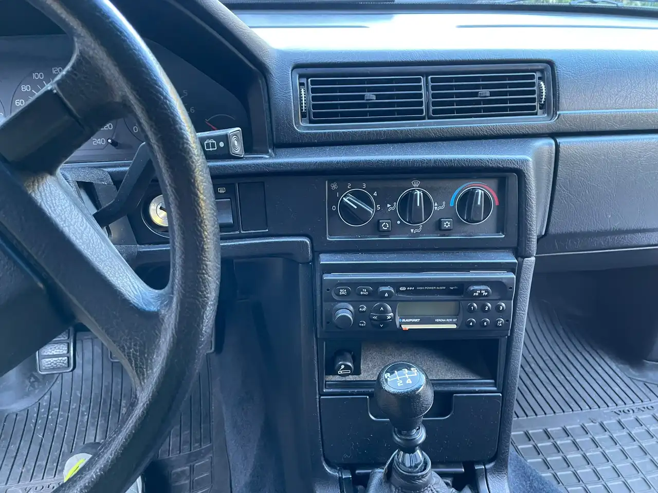 Volvo 945 GLE, foto 9