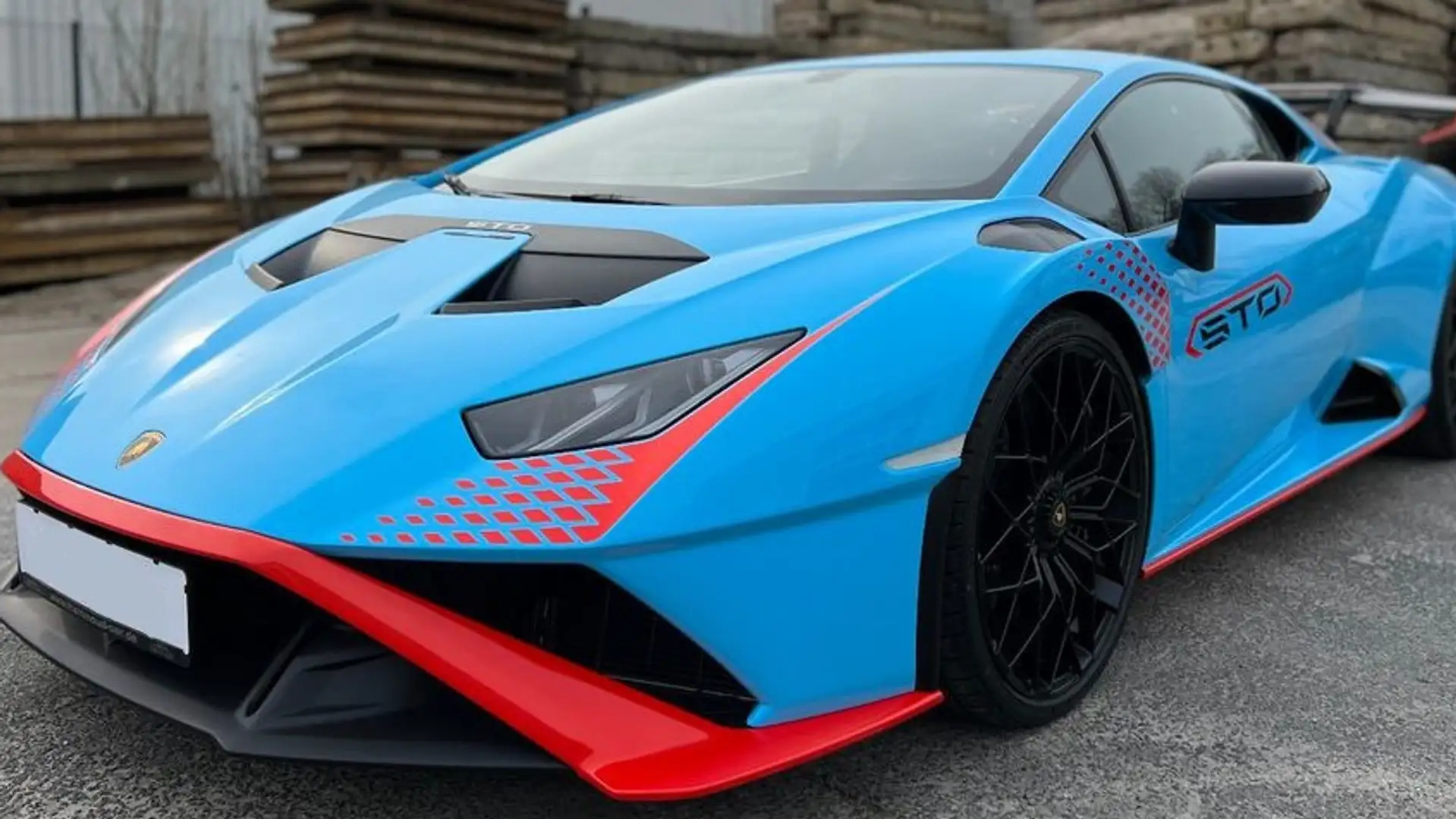 Lamborghini Huracán STO RWD Modrá - 1