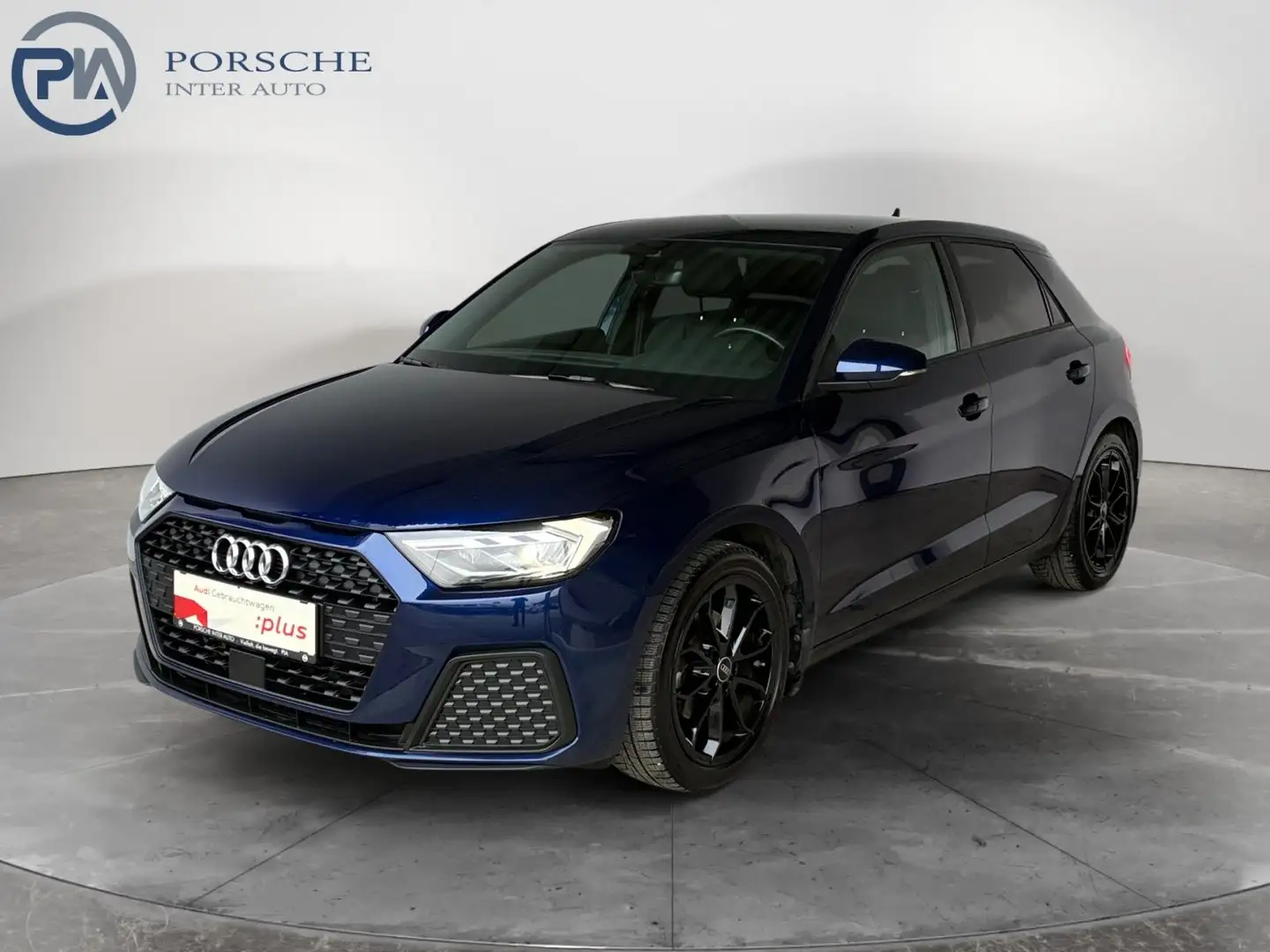Audi A1 30 TFSI intense Blau - 1
