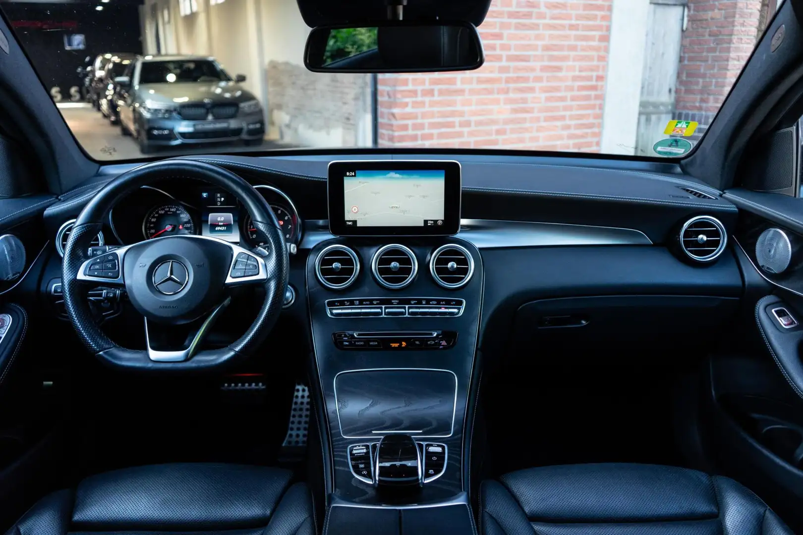 Mercedes-Benz GLC 300 Coupé 4MATIC AMG Pano / 360 / Burmester Schwarz - 2