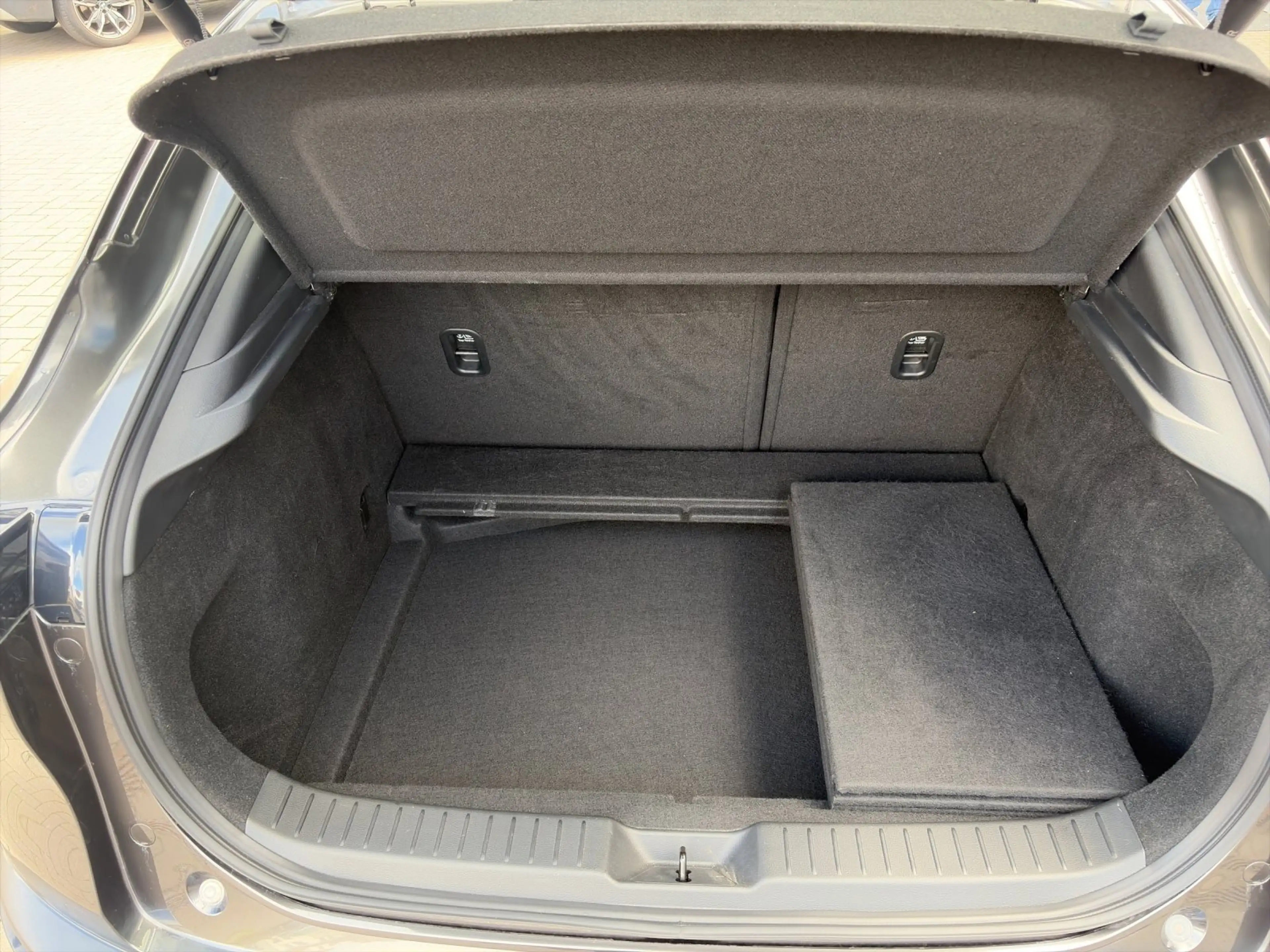 Mazda CX-30 e-SKYACTIV-X 2.0 M HYBRID SELECTION — photo 15