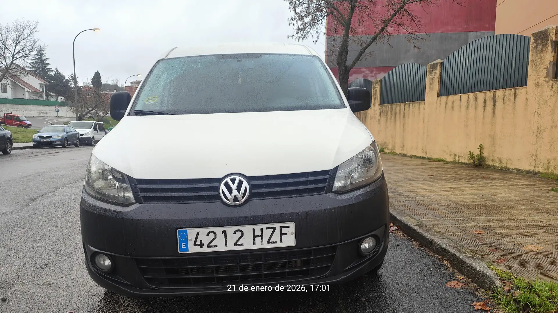 Volkswagen Caddy 2.0TDI Comfortline 4M - 2