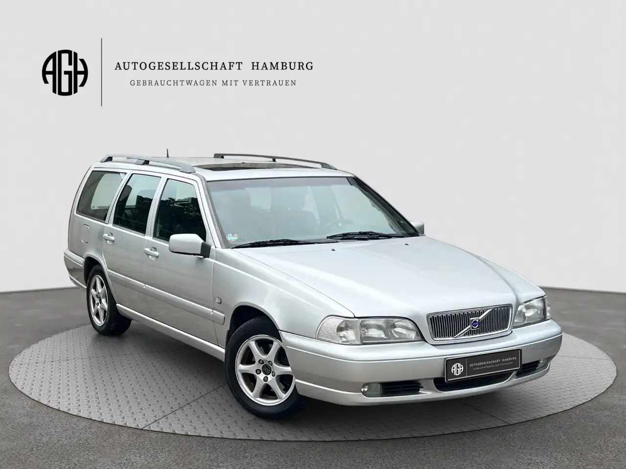 Volvo V70 2.5 TDI*Automatik*AHK*SitzHzg*2.Hand*4Season, foto 1