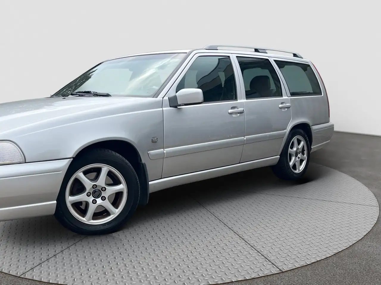 Volvo V70 2.5 TDI*Automatik*AHK*SitzHzg*2.Hand*4Season, foto 9