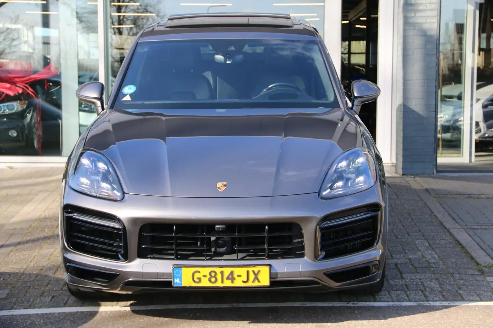 Porsche Cayenne 3.0 E-Hybrid LUCHTVERING INNODRIVE PANO! Grau - 2
