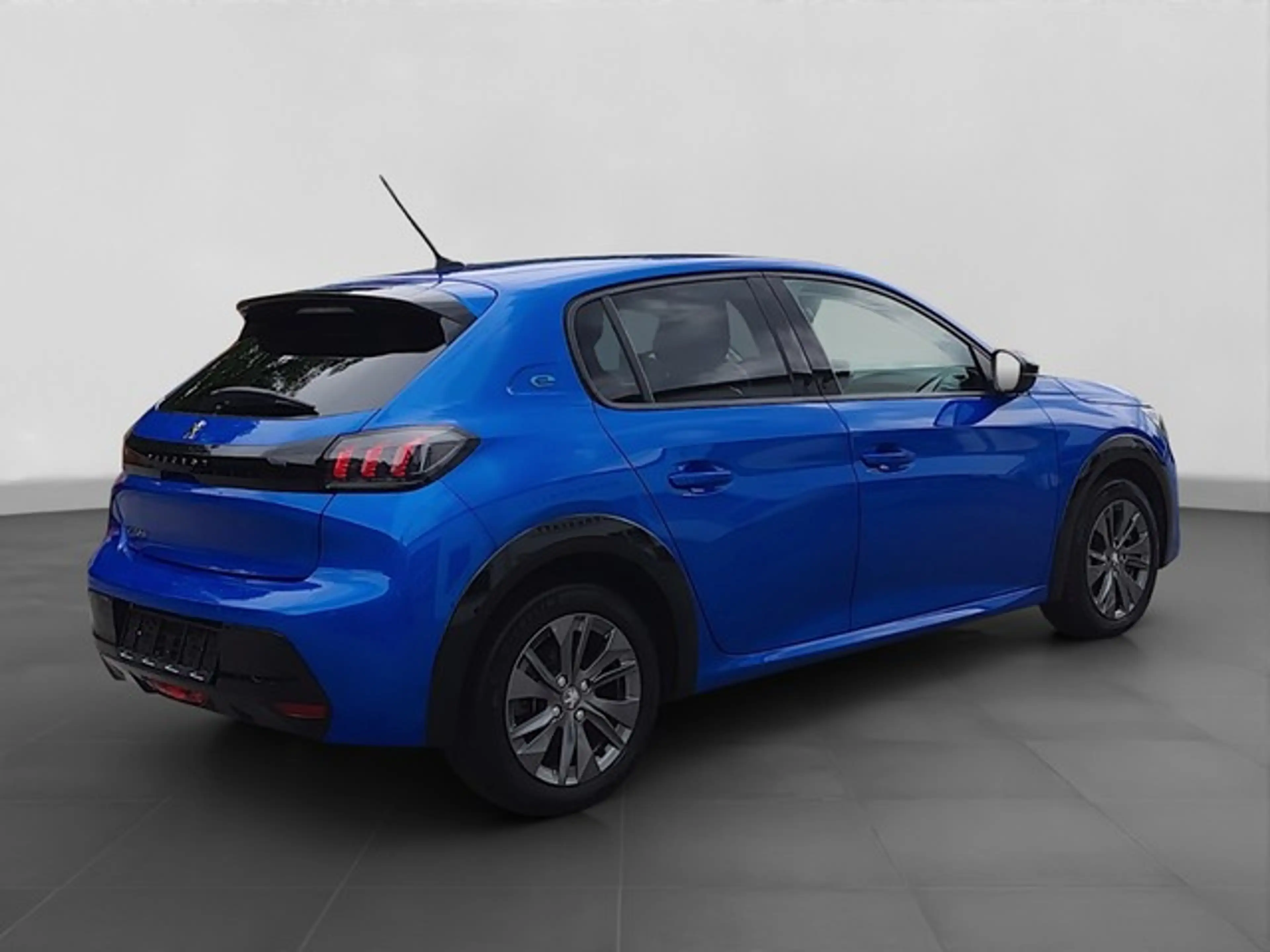 Peugeot e-208 Allure SHZ PDC KLIMAAT e- Allure — photo 5