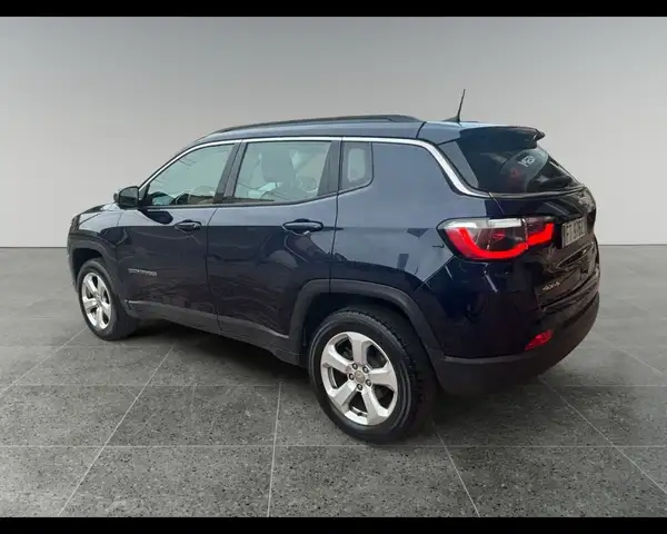 Jeep Compass view 3