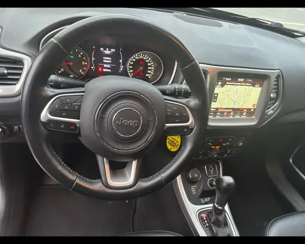 Jeep Compass view 12