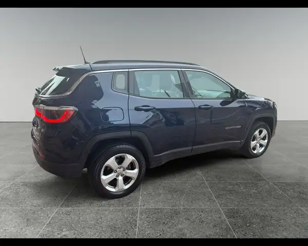 Jeep Compass view 4