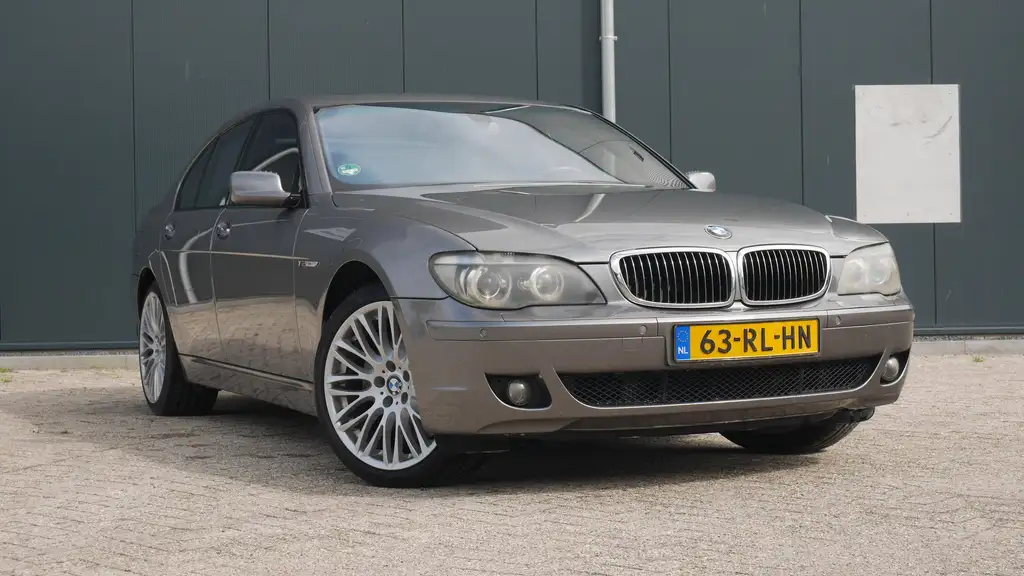 BMW 760 2005 из Европы — купить под ключ
