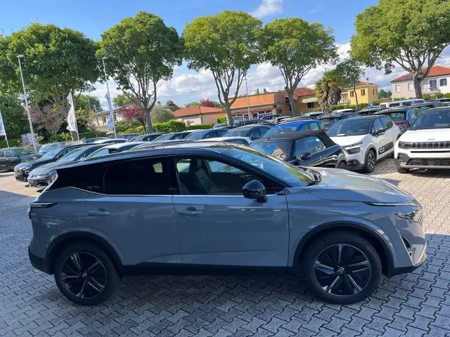 Nissan Qashqai view 3