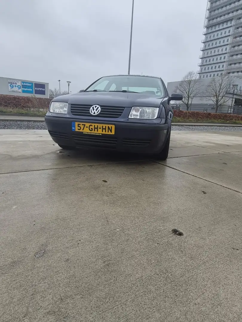 Volkswagen Bora 2.0 Trendline Blauw - 1