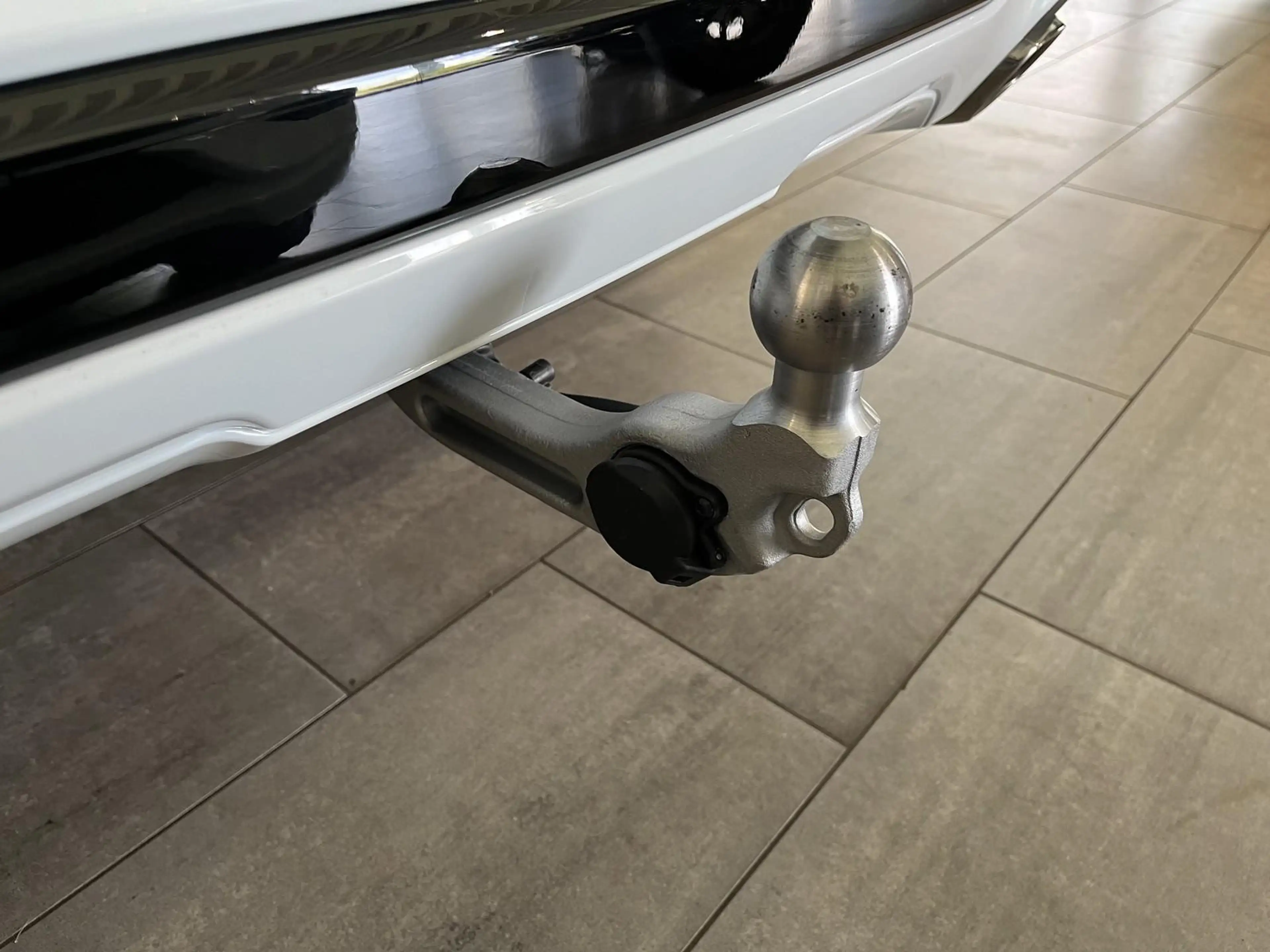 Ford Kuga FHEV Hybrid ST-Line — photo 11