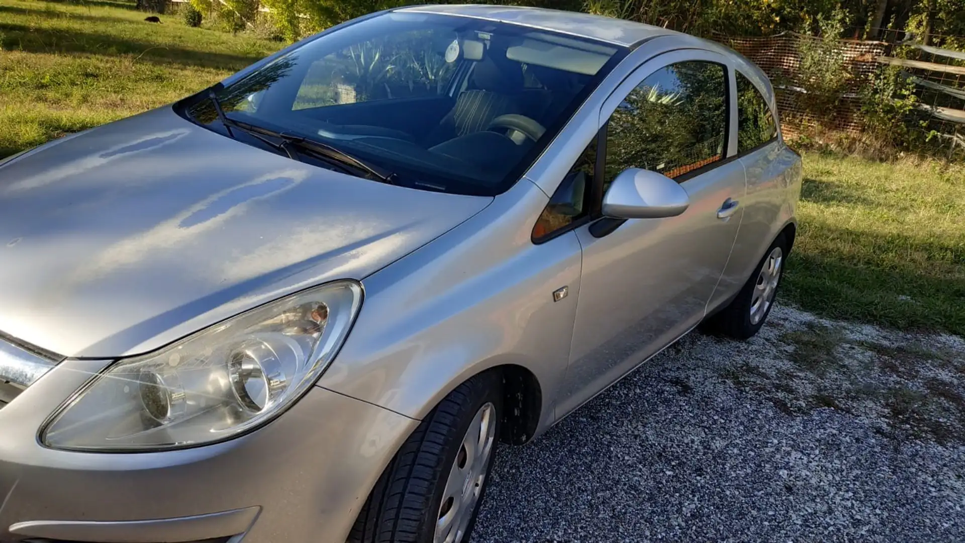 Opel Corsa Corsa IV 2006 3p 1.2 Enjoy Gpl-tech Argento - 1