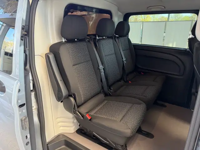 Mercedes-Benz Vito view 13