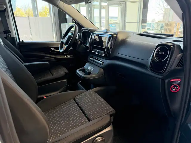 Mercedes-Benz Vito view 14