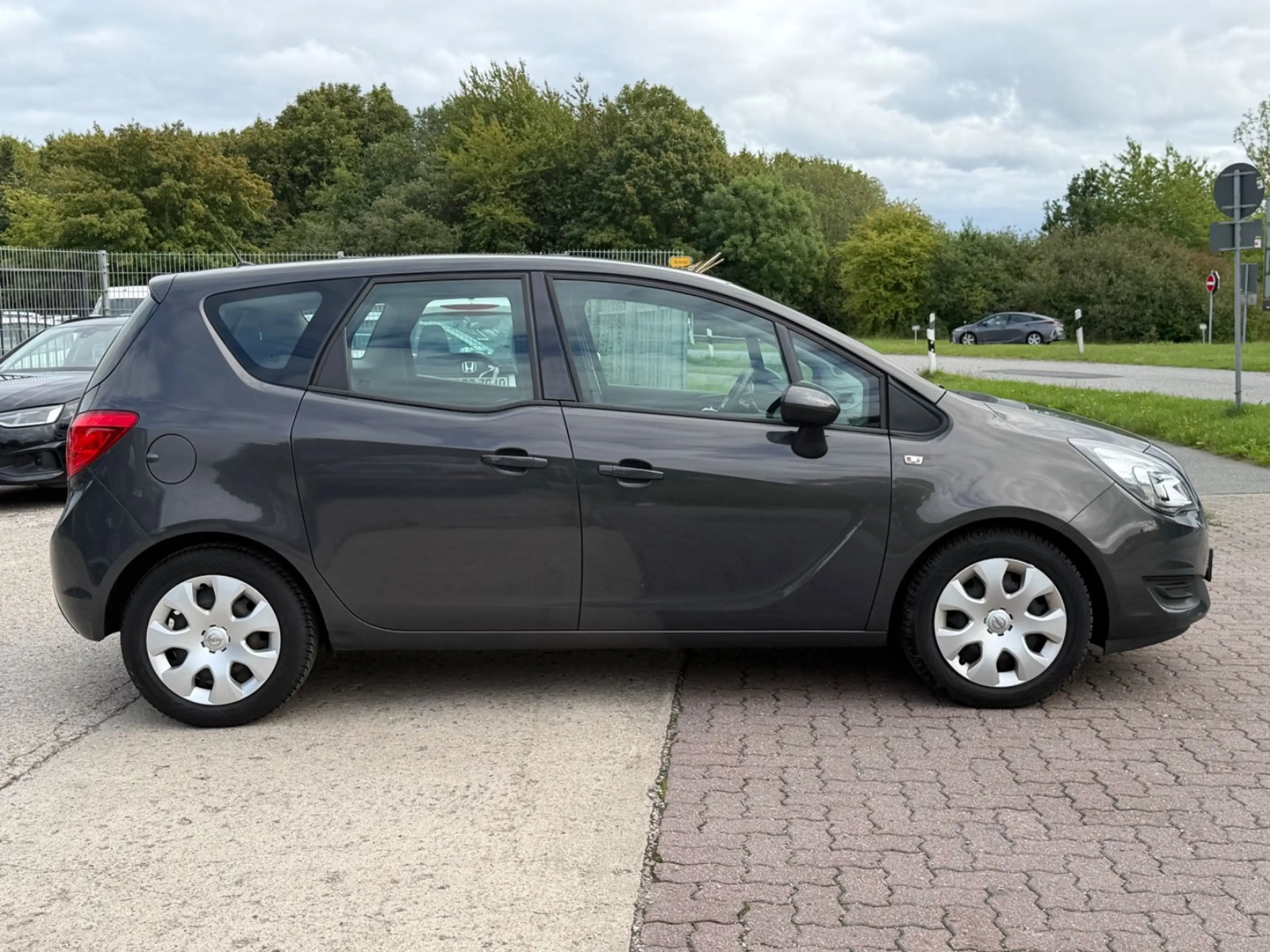 Opel Meriva B Edition Scheckheft|2. Hand|Allwetter — photo 4