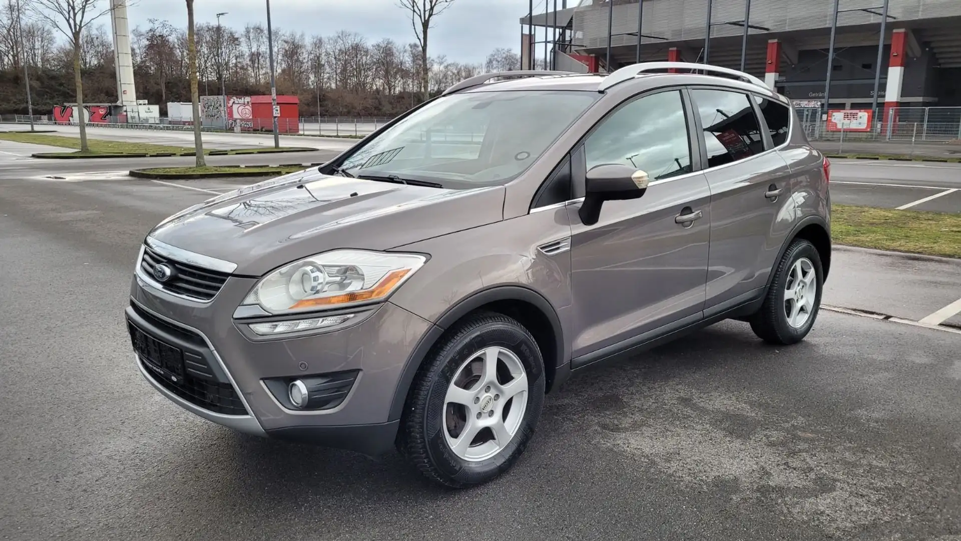Ford Kuga Titanium Automatik Navi Pano*** Gris - 1