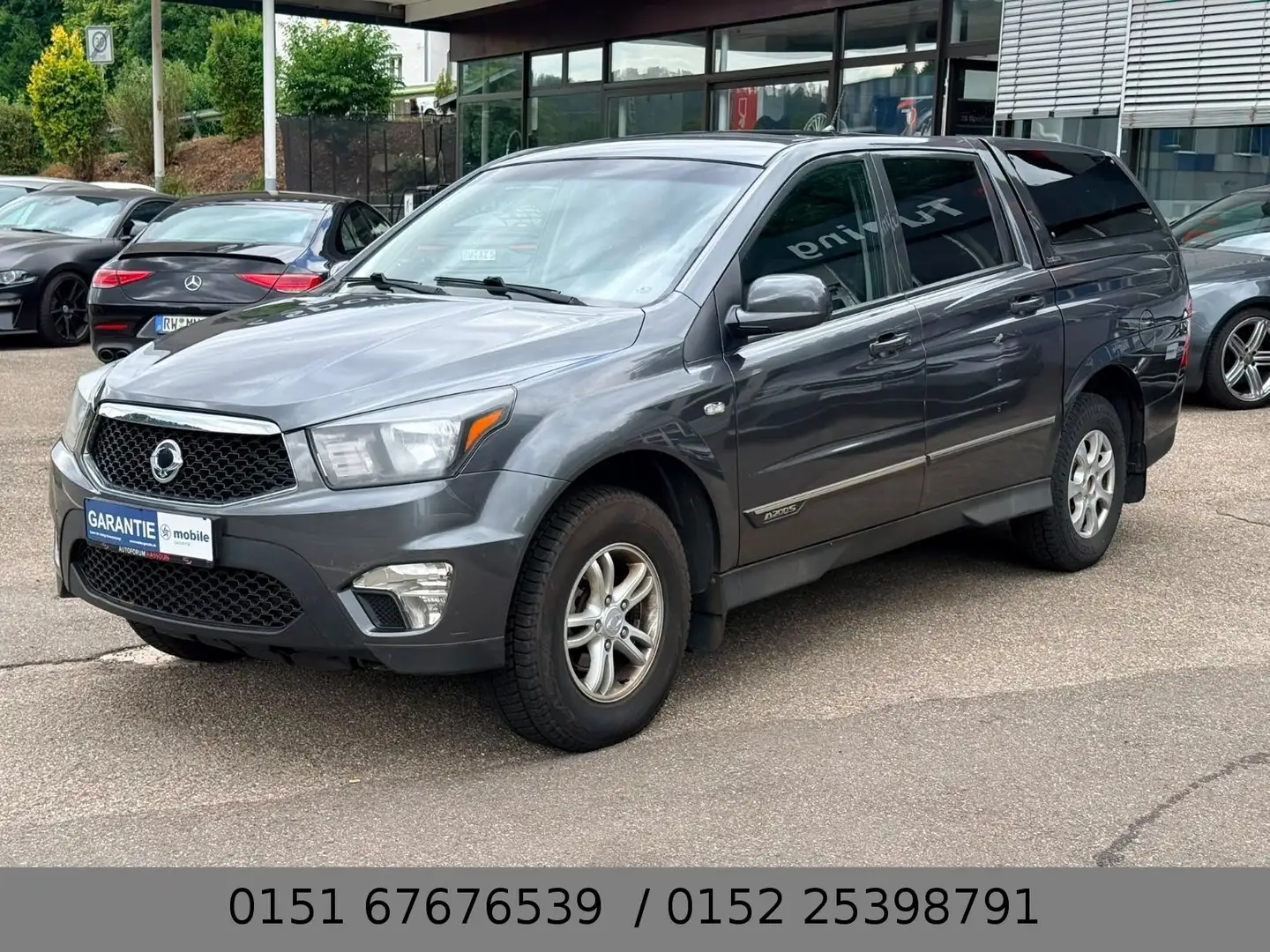 SsangYong Actyon Sports Crystal 4WD TÜV Garantie AHK PDC Grau - 1