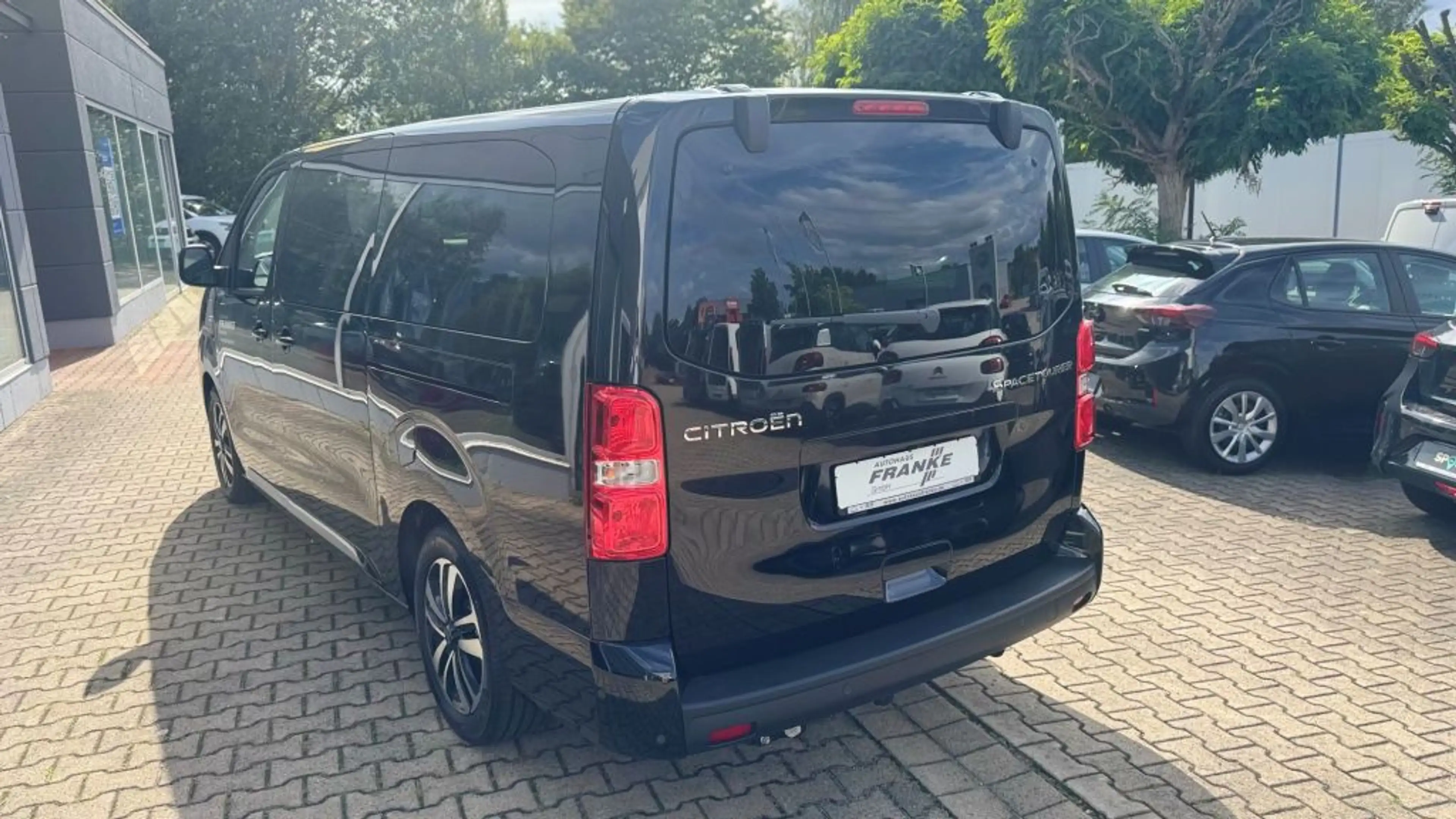 Citroen Spacetourer XL Diesel 180 Autm. Max*ACC*LED*AHK*NAVI*STHZG* — photo 3